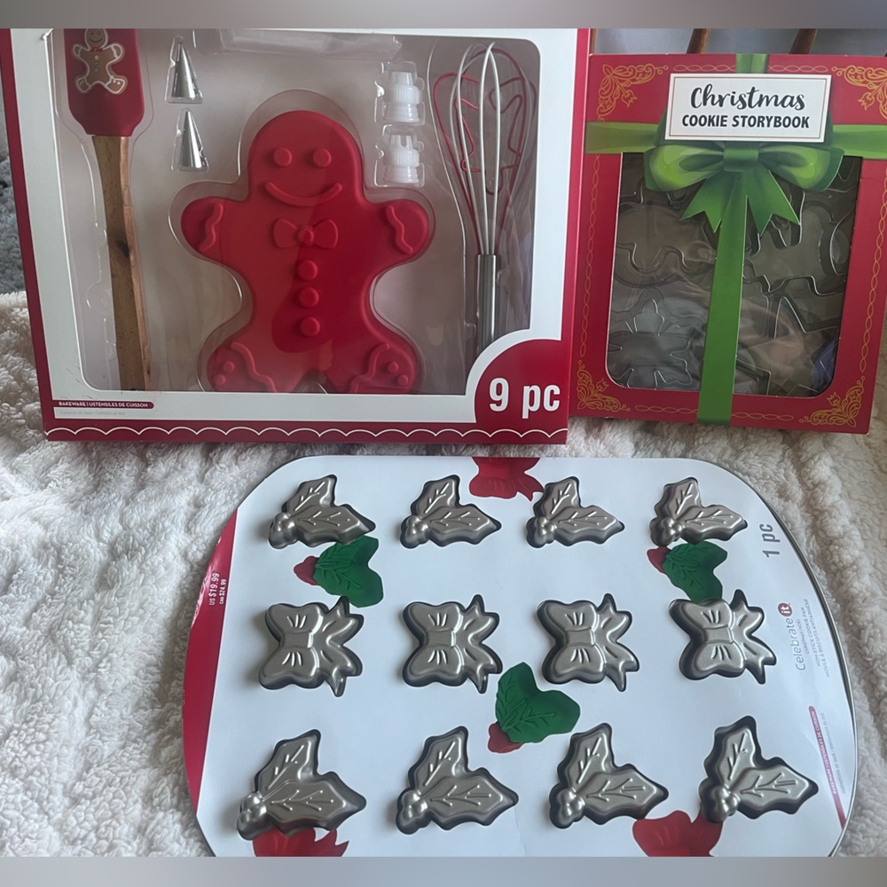 Holiday baking bundle! Cookie cutters, silicon mold, baking tools, cookie pan
